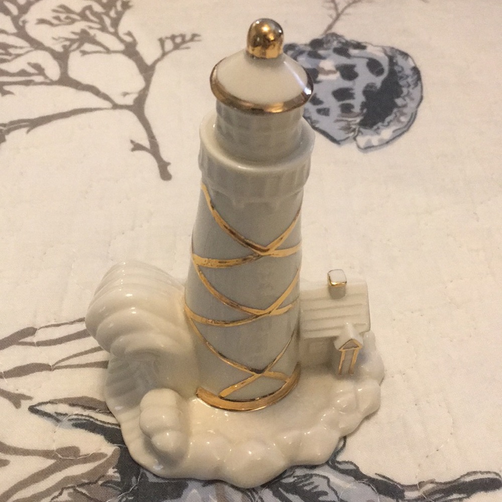 Lenox lighthouse